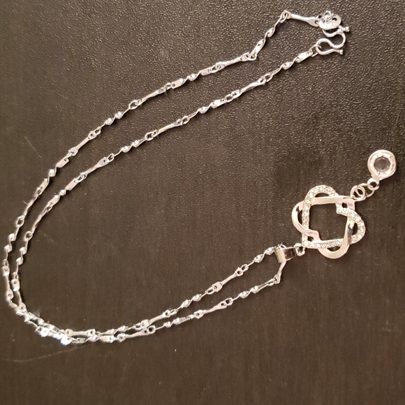 Interlocking Heart Necklace - Picture 2 of 8